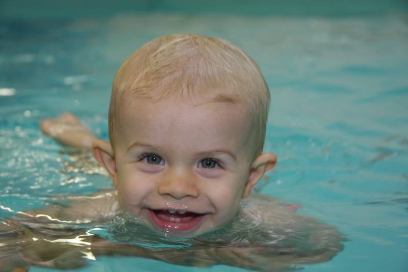 Bébé nageur Istres